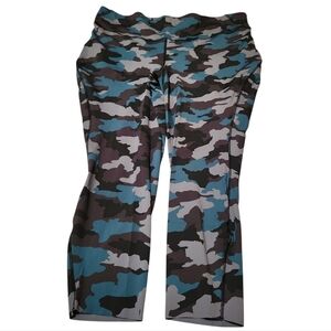 Women’s Size 20 Lululemon Base Pace High-Rise Running Tight Camo Leggings